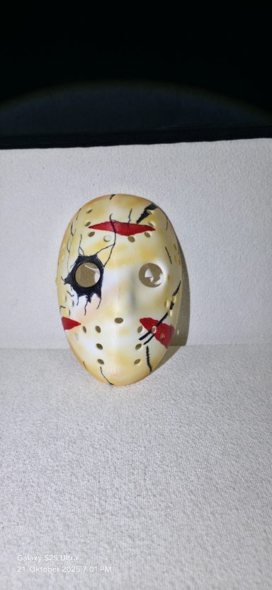 Halloween Maske (Maske nachträglich mit Airbrush bearbeitet)